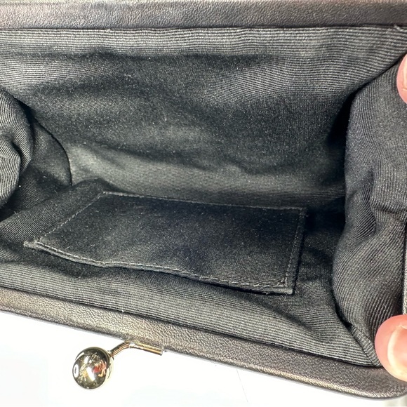 Coach Vintage Soho Signature Black Jacquard KissLock Wristlet purse. - Picture 11 of 11